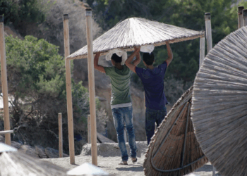 MyCoast: 5.500 καταγγελίες για τις ελληνικές παραλίες -Ποιες περιοχές πρωταγωνιστούν στις παραβάσεις