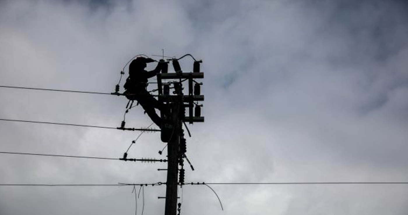 Τραυματισμός εργαζομένου του ΔΕΔΔΗΕ στη Φλώρινα – Έπεσε από σκάλα κατά τη διάρκεια εργασιών