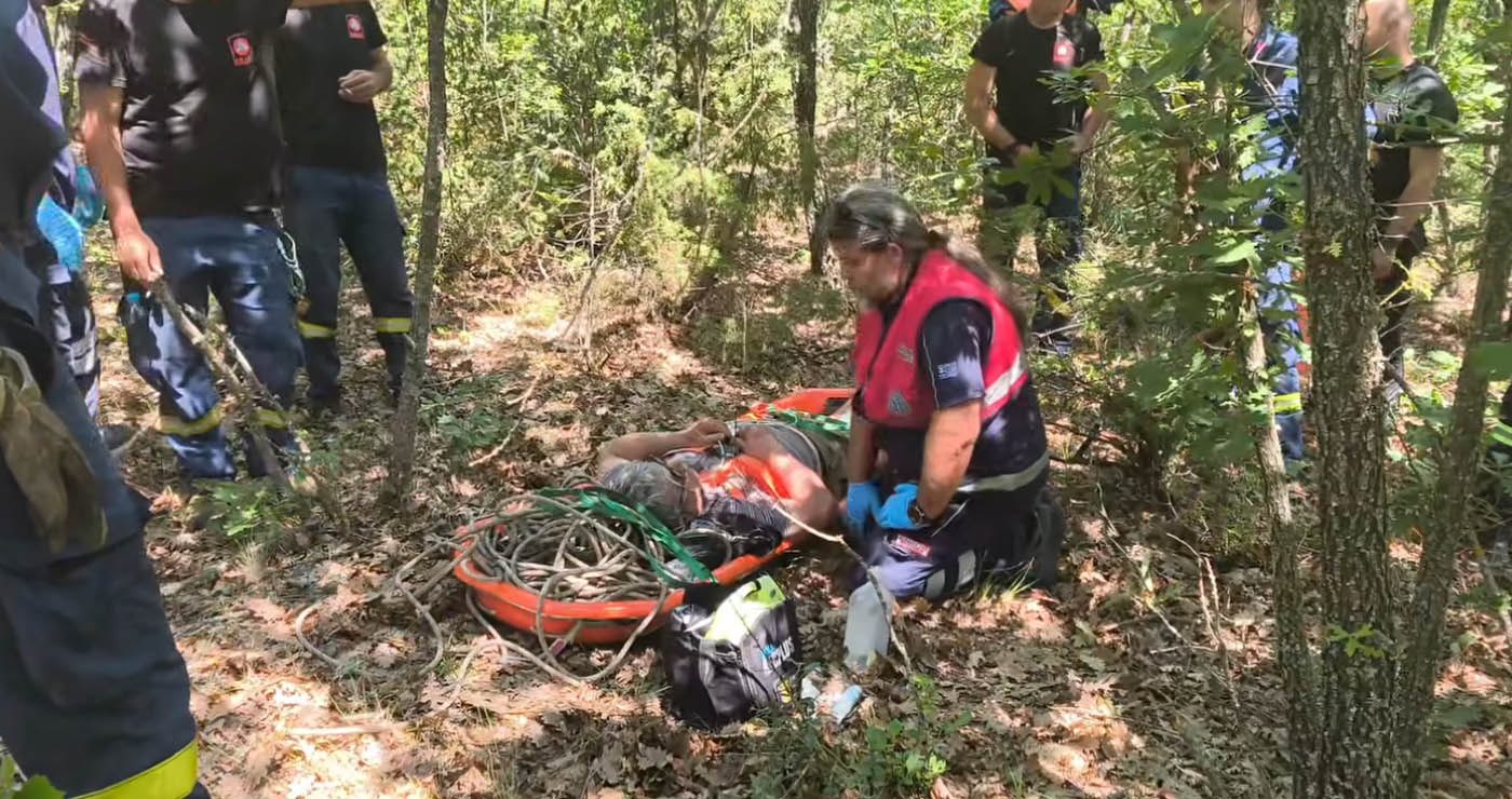 Η στιγμή της ανεύρεσης του Δημήτρη Θεοδωρίδη που σκόρπισε ρίγη συγκίνησης στα Γρεβενά (Βίντεο)