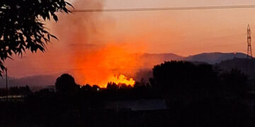 Πτολεμαΐδα: Φωτιά κοντά στο κανάλι – Φωτογραφίες