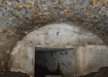 Η απίθανη ιστορία ενός γεφυριού στα Γρεβενά που θάφτηκε και μπορείς να το δεις πλέον σε ένα υπόγειο