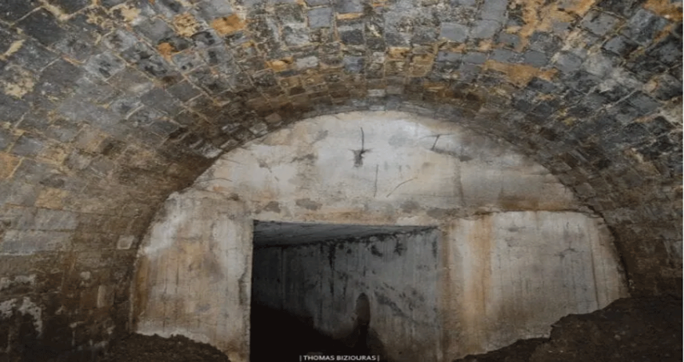 Η απίθανη ιστορία ενός γεφυριού στα Γρεβενά που θάφτηκε και μπορείς να το δεις πλέον σε ένα υπόγειο