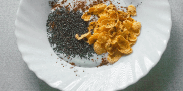 Κεφίρ: Το πιο δυνατό «γιατρικό» του εντέρου κρύβεται στο ψυγείο