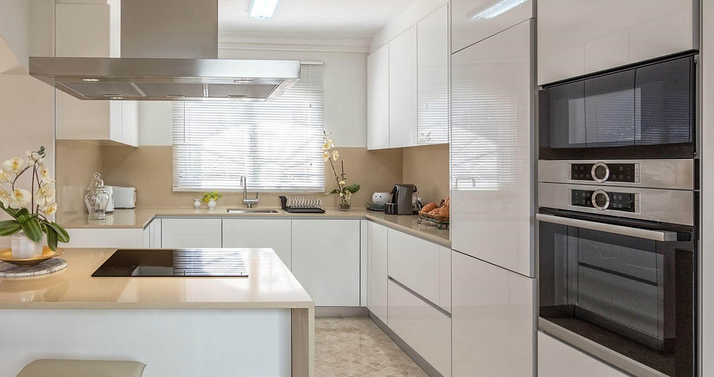 Έξυπνες λύσεις για την ανακαίνιση της κουζίνας και του σαλονιού