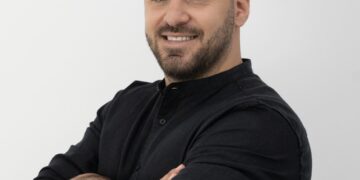 Σ. Κύρινας(Τοπικός Σύμβουλος Αιανής): «Γιατί δεν προσαρμόστηκε η ΚΥΑ για την Κατηγορία Παραμεθόριων Περιοχών και στο θέμα των αδειών των υπαλλήλων;»