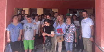 Πτολεμαΐδα: Κοντά στα παιδιά των ΛΑΜΠΗΔΟΝΩΝ η Ευανθία Ρεμπούτσικα (Φωτογραφίες)