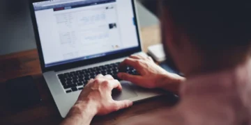 Έως 75% ενίσχυση για μικρές επιχειρήσεις από τον Αναπτυξιακό Νόμο -Πότε εκπνέει η προθεσμία