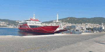 Λίγο πριν την αναχώρηση από το γραφικό Λιμάνι της Καβάλας , προς τη μαγευτική Λήμνο..