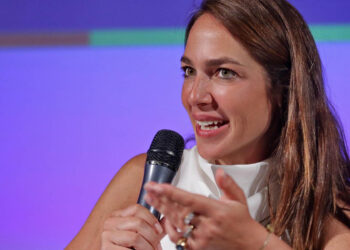 Έκρηξη συμμετοχής στο πρόγραμμα για την εργασιακή συμπερίληψη: 95.000 εγγραφές, 50.000 αιτήσεις