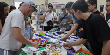 Νέοι από την Ιρλανδία επισκέφθηκαν τον ΟΕΝΕΦ στο πλαίσιο προγράμματος νεανικής κινητικότητας
