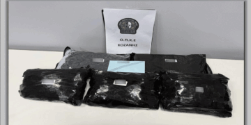 Κοζάνη: 22χρονος είχε στο αμάξι του 2 κιλά και 750 γρ. κάνναβης – Συνελήφθη για διακίνηση