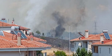 “112”: Να απομακρυνθούν από τη ΖΕΠ Κοζάνης ζητάει με νέο μήνυμα η Πολιτική Προστασία – Εκκενώθηκαν Πανεπιστημιούπολη & Διοικητήριο Περιφέρειας