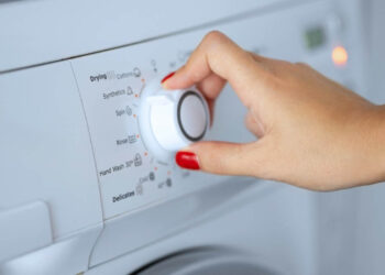 Το κουμπί που δεν πατά κανένας μας στο πλυντήριο… μειώνει κατά 62% την κατανάλωση ρεύματος