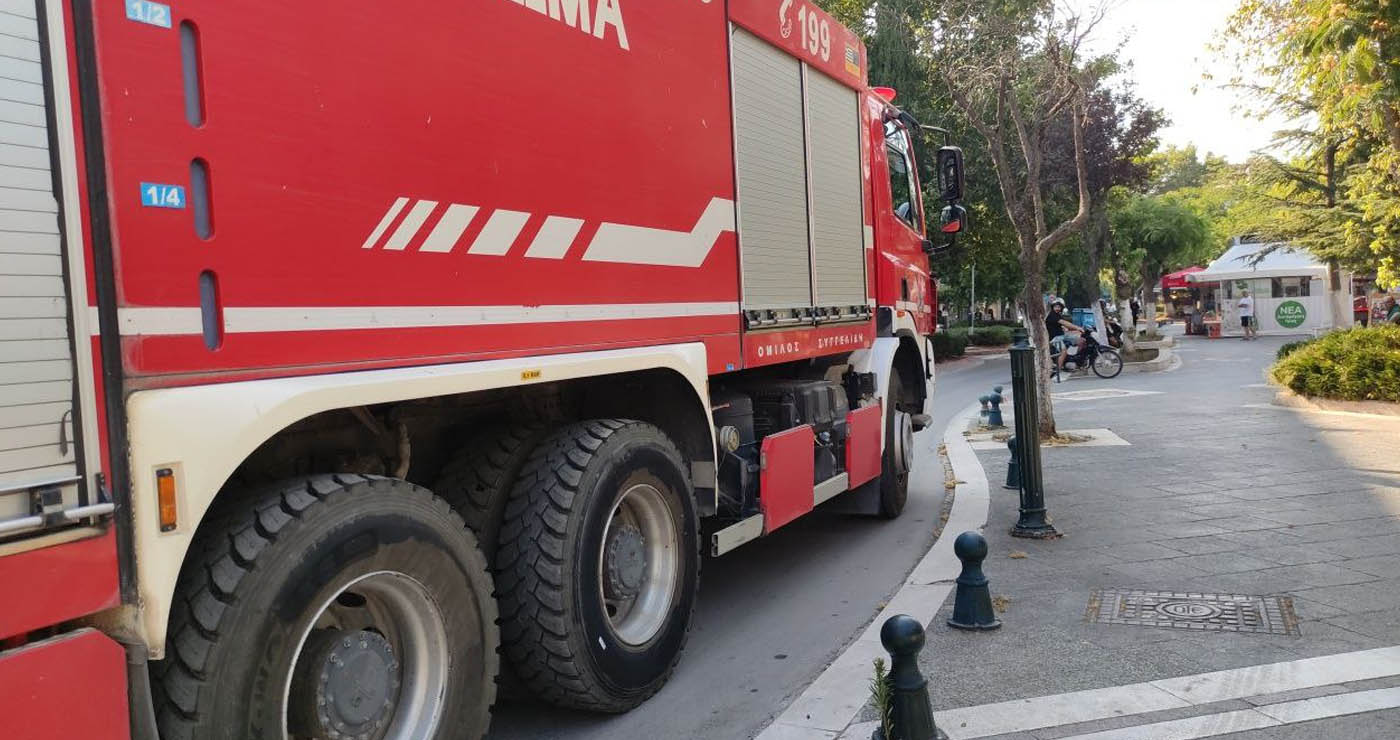 «Σφήνωσε» η Πυροσβεστική στα «φιδάκια» της Πτολεμαΐδας – Χρειάστηκε καθοδήγηση