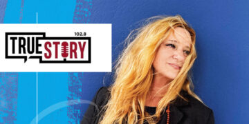 Η Ευανθία Ρεμπούτσικα στο True Story: “Μια βραδιά γέφυρα πολιτισμών και μνημών στο Θέατρο Ποντοκώμης”