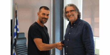 Ελάτη Σερβίων: Ο πρώτος ευτυχισμένος πατέρας που παίρνει το βοήθημα των 10000 ευρώ