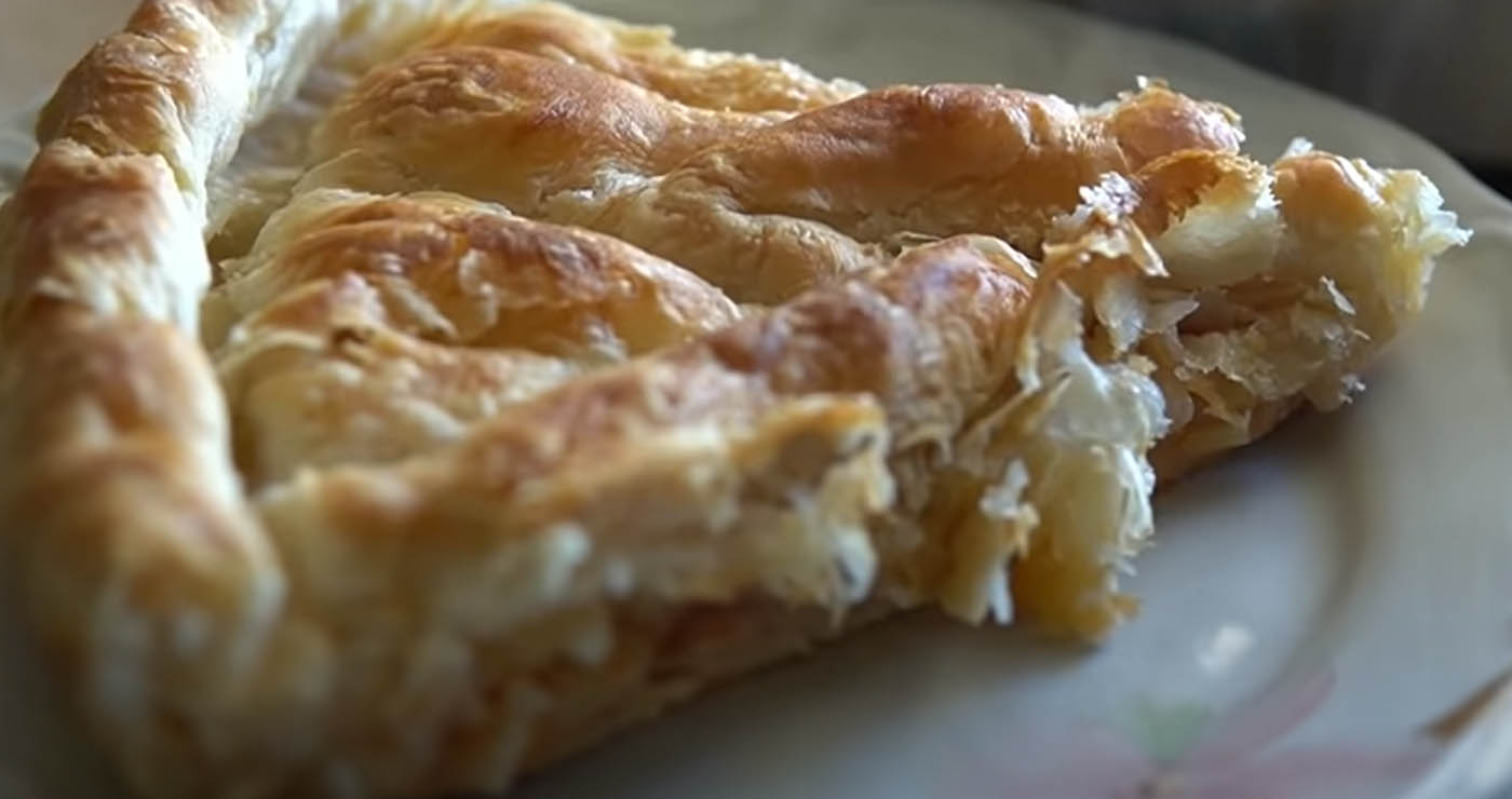 Συνταγές σε βίντεο: Αφράτη Νόστιμη Χωριάτικη Κρεμυδόπιτα Δυτικής Μακεδονίας