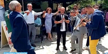 Σαμαρίνα: Το ρεπορτάζ της ΕΡΤ για το περίφημο έθιμο του Τσιάτσιου (Βίντεο)