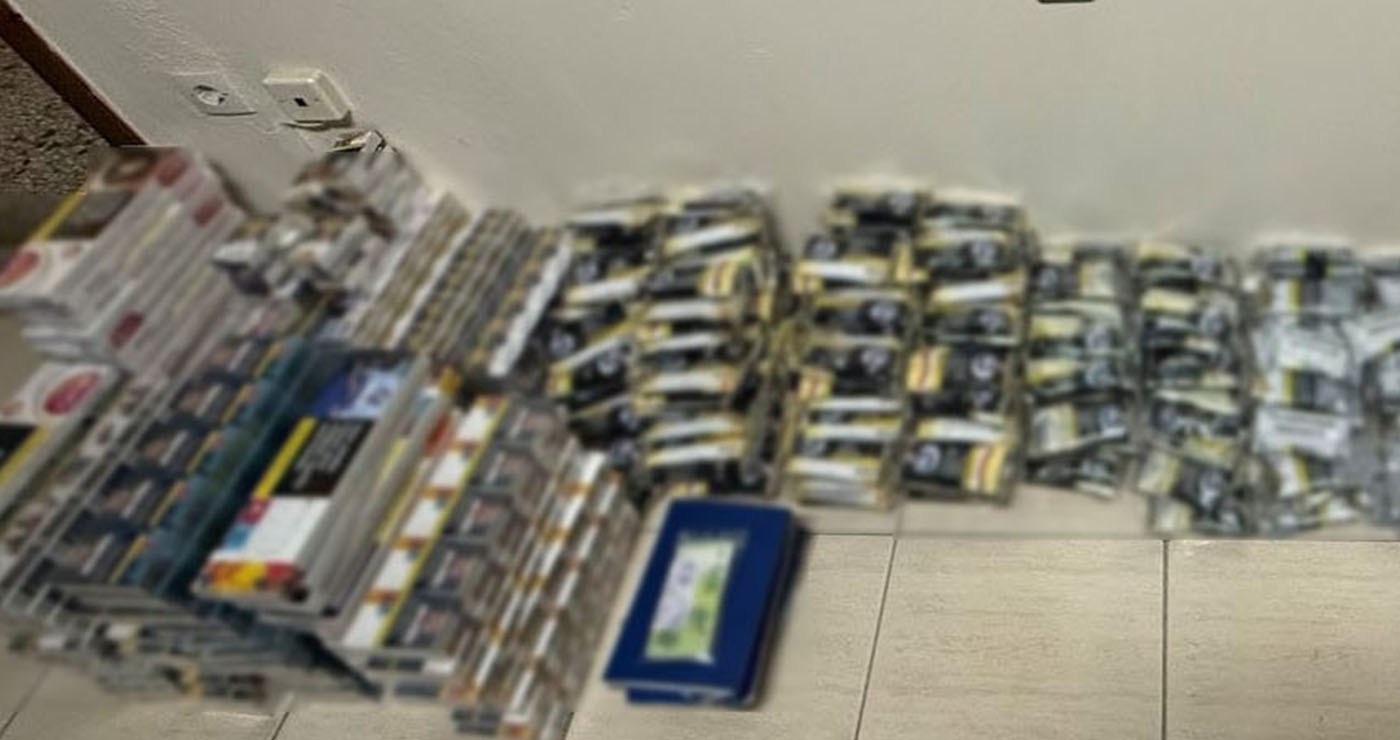 Πτολεμαΐδα: Συνελήφθη 59χρονη με πάνω από 1.300 πακέτα λαθραίων τσιγάρων και 24 κιλά καπνού