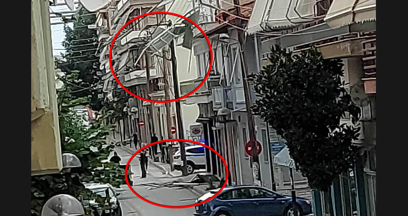 Πτολεμαΐδα: Έπεσαν κάγκελα από δεύτερο όροφο στην οδό Δημοκρατίας – Ζημιές σε τέντες (Φωτογραφίες και βίντεο)