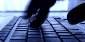 Σοκ στη Σκύδρα: 15χρονος είχε 1.000 αρχεία πορνογραφίας με ανήλικους