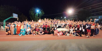 Γρεβενά: 700 νέοι από όλη την Ευρώπη «γλέντησαν» στο Topos Festival με γρεβενιώτικους και ποντιακούς χορούς