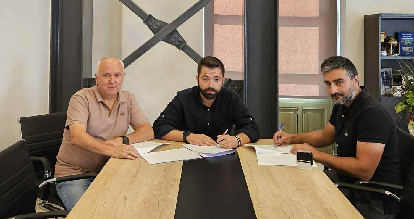 Σέρβια: Αναβαθμίζεται η αίθουσα πολλαπλών χρήσεων στο Λύκειο – Υπογράφηκε η σύμβαση