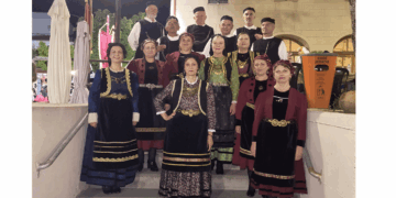 Η πλατεία Δεσκάτης γέμισε με ήχους και χρώματα της Ελληνικής Παράδοσης