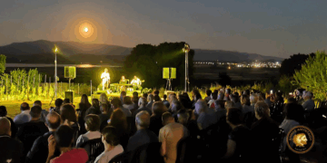 Μια μαγική βραδιά υπό το φως της πανσελήνου πραγματοποιήθηκε στον Αρχαιολογικό Χώρο Πετρών (Φώτο)