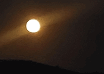 Κορυφώνεται το ρομαντικό “ταξίδι” στην ΑΥΓΟΥΣΤΙΑΤΙΚΗ ΠΑΝΣΕΛΗΝΟ ! (της Κούλας Πουλασιχίδου)