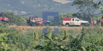 Σε δύο μέτωπα η φωτιά στην Κομοτηνή – Εντολή εκκένωσης για την περιοχή Ήφαιστος: «Απομακρυνθείτε προς Πανεπιστημιούπολη»