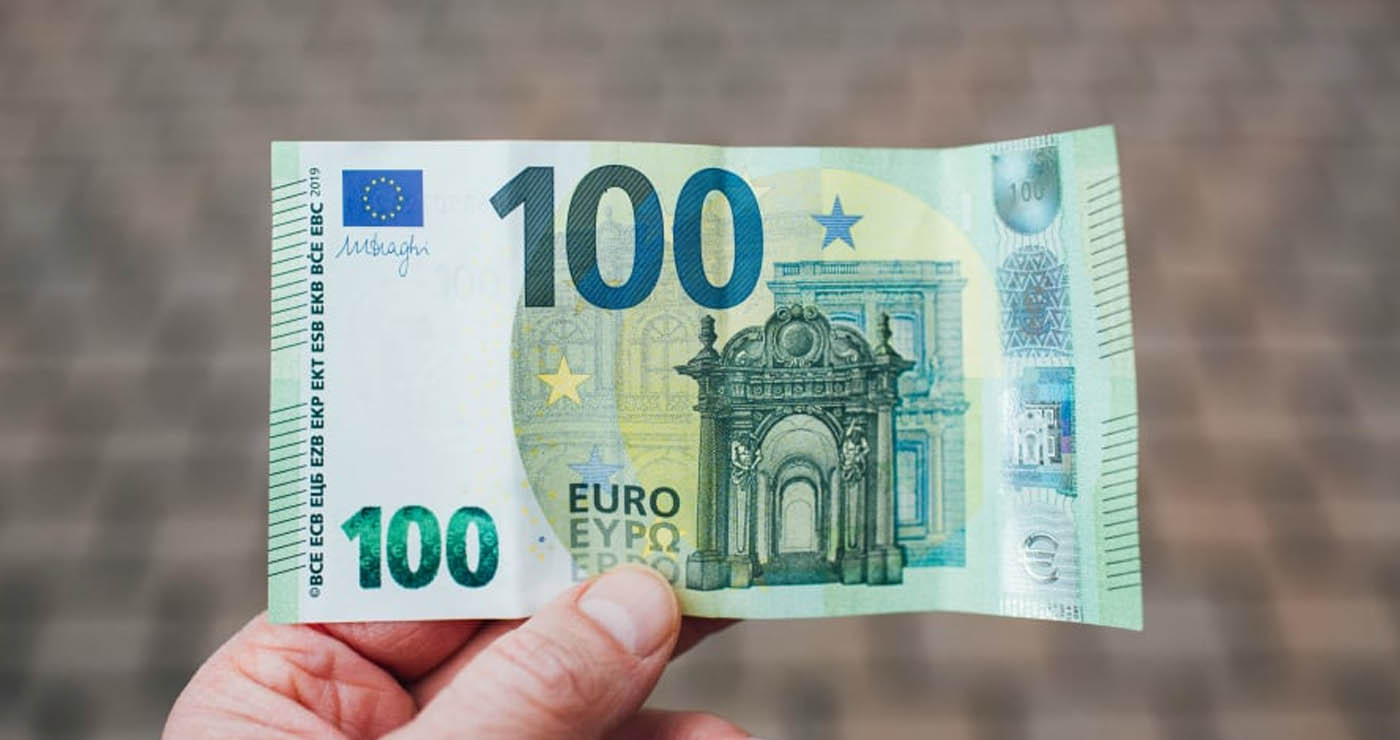 Πότε πληρώνεται το voucher των 100 ευρώ
