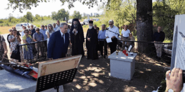 Μνημόσυνο για τον απαγχονισμό 15 Ελλήνων πατριωτών το 1943 τελέστηκε στην Κλαδοράχη (Φωτογραφίες)