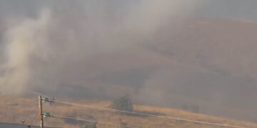 Νέα Νικόπολη Κοζάνης: Φωτιά σε έκταση με καλλιέργειες  (Βίντεο)