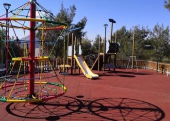 «Η δημοτική αρχή έχει συγκεκριμένες προτεραιότητες»- Οργή της Τοπικής Κοινότητας Νέας Χαραυγής για τις παιδικές χαρές στο Δήμο Κοζάνης