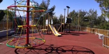 «Η δημοτική αρχή έχει συγκεκριμένες προτεραιότητες»- Οργή της Τοπικής Κοινότητας Νέας Χαραυγής για τις παιδικές χαρές στο Δήμο Κοζάνης