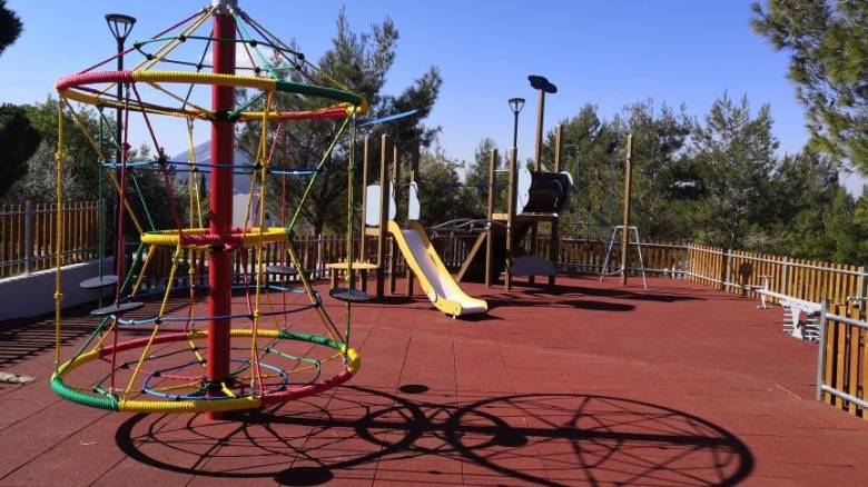 «Η δημοτική αρχή έχει συγκεκριμένες προτεραιότητες»- Οργή της Τοπικής Κοινότητας Νέας Χαραυγής για τις παιδικές χαρές στο Δήμο Κοζάνης