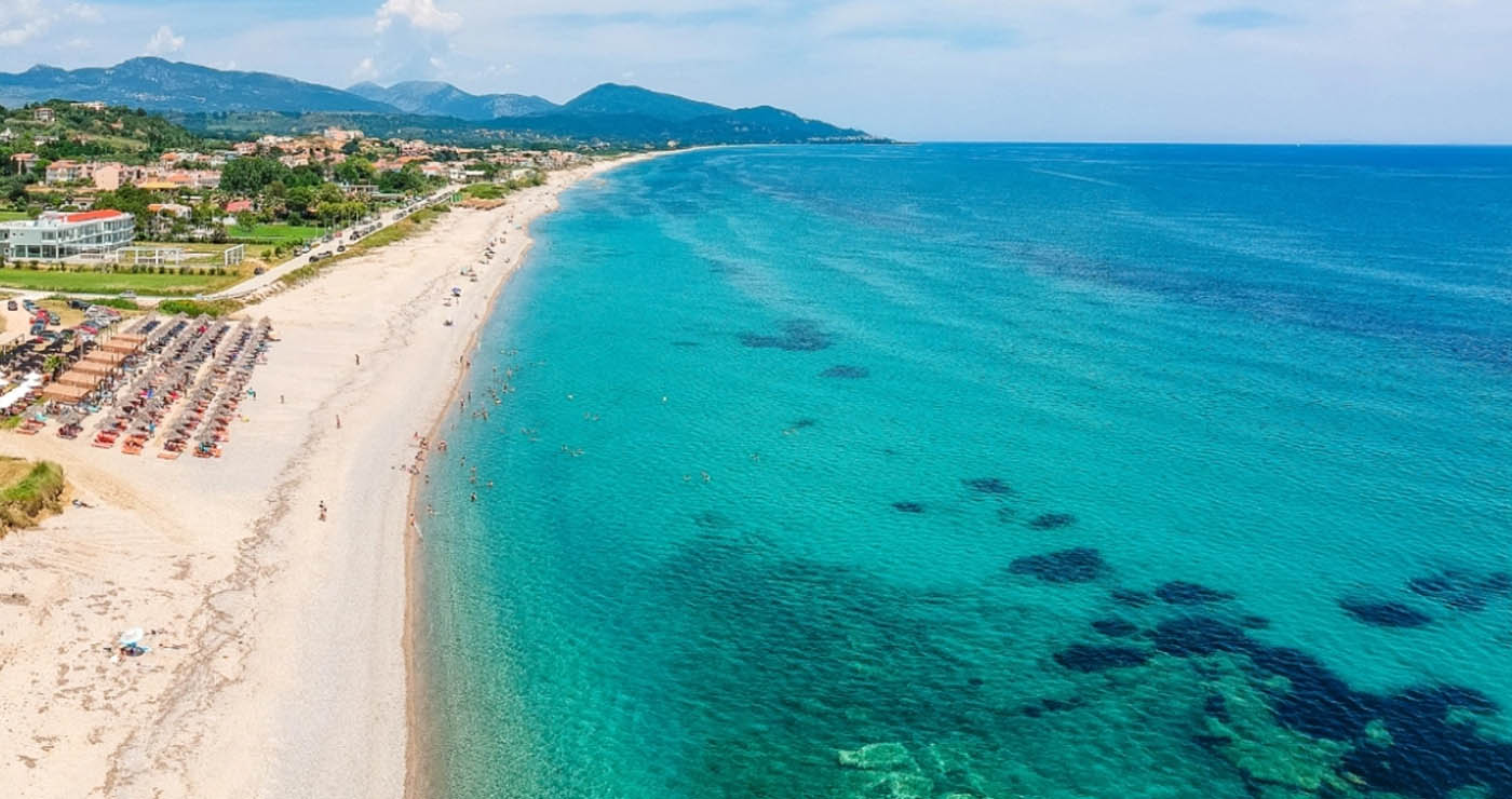 Η μεγαλύτερη παραλία της Ευρώπης βρίσκεται στην Ελλάδα και έχει μήκος 25 χιλιόμετρα