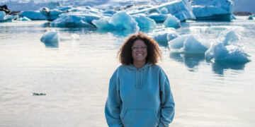 Νικολέτα Σαββάκη: Πτολεμαϊδιώτισσα φωτογράφος εξηγεί γιατί έφυγε με one way ticket για Ισλανδία