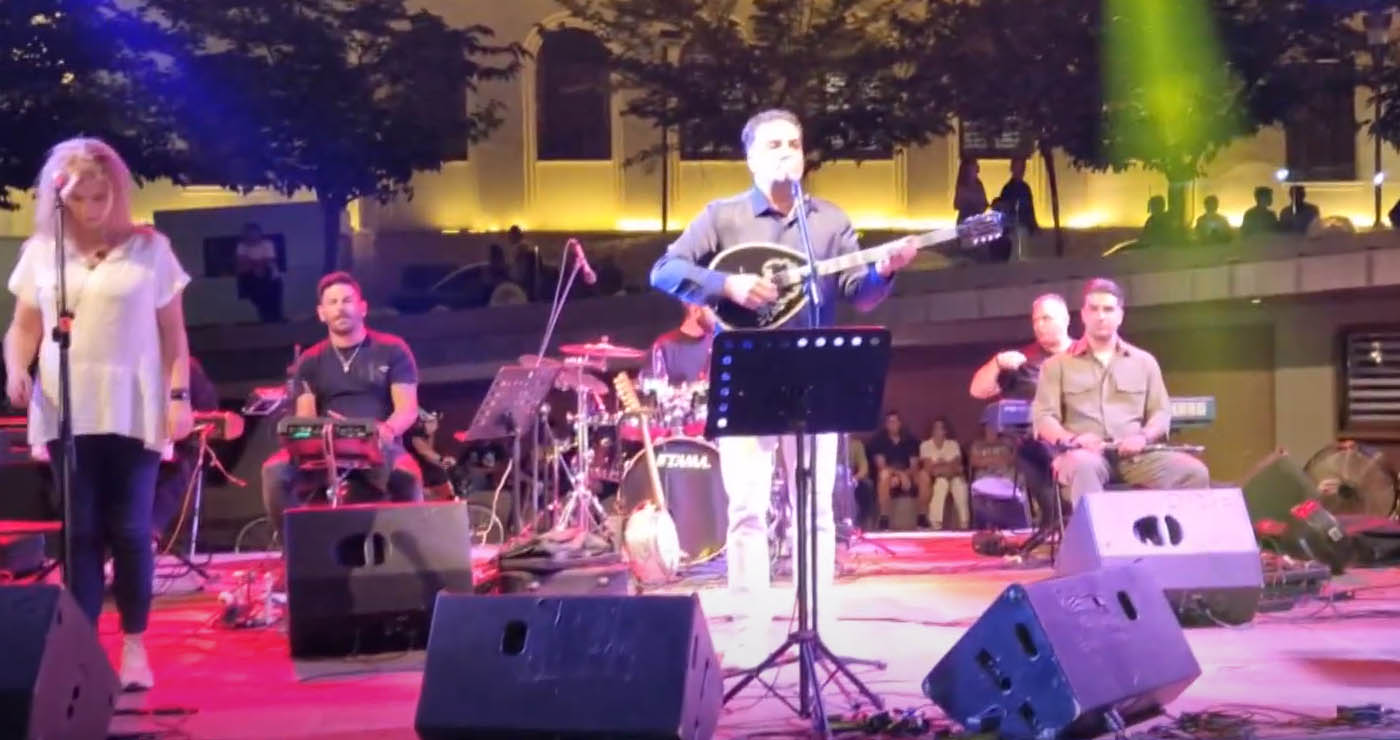 Λασσάνεια 2025 στην Κοζάνη: Ο Χρήστος Αδαμόπουλος στη σκηνή, αλλά με περιορισμένο κοινό (Βίντεο Top Channel)