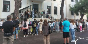 Τελέστηκε ο καθιερωμένος Αγιασμός στο ιστορικό 1ο Δημοτικό Σχολείο Πτολεμαΐδας (Βίντεο + Φώτο)