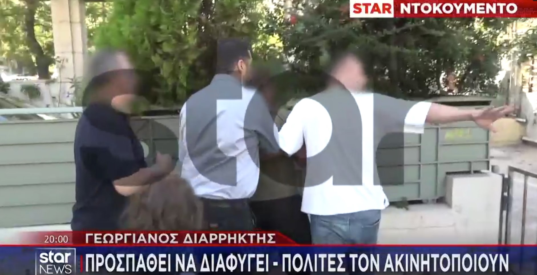 Αδιανόητο: Διάρρηξη σπιτιού μπροστά στις κάμερες – Τον ακινητοποίησαν ρεπόρτερ & πολίτες (video)