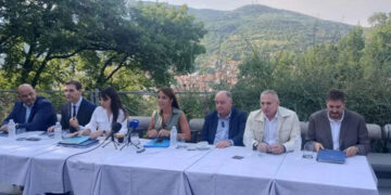 Τη Φλώρινα επισκέφθηκε η Δόμνα Μιχαηλίδου – Στο επίκεντρο δημογραφικό, πολύτεκνοι και υιοθεσίες