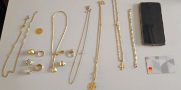 Φλώρινα: Πιάστηκε επ’ αυτοφώρω «εισπράκτορας» τη στιγμή που παρέλαβε χρυσαφικά από ανυποψίαστη ηλικιωμένη