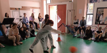 Κοζάνη: Μαθητές του 1ου ΓΕΛ έπαιξαν goalball με μάτια κλειστά και άνοιξαν δρόμο στη συμπερίληψη