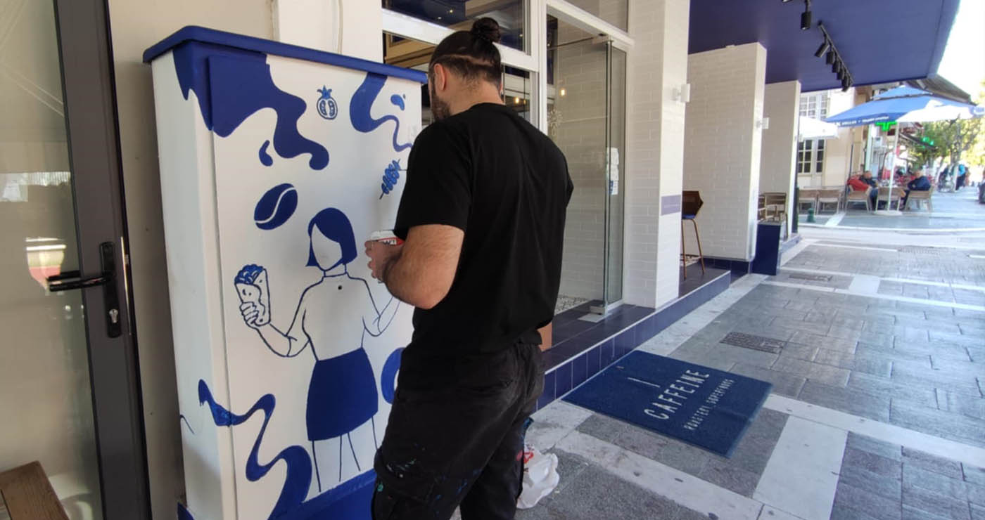 Ακόμη ένα καφάο μεταμορφώνεται σε έργο τέχνης στην Πτολεμαΐδα (Φωτογραφίες)