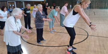 Γυμναστική για όλους στην Κοζάνη: Συμμετοχή του ΚΑΠΗ στη δράση στο ΔΑΚ