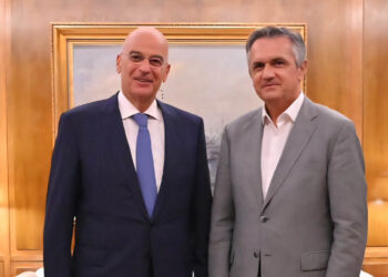 Συνάντηση Κασαπίδη με Δένδια: Πρόταση για επενδύσεις στην Αμυντική Βιομηχανία στη Δυτική Μακεδονία