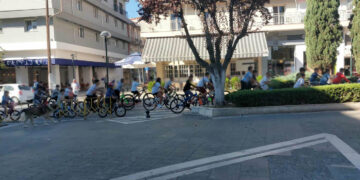 Παιδιά της Πτολεμαΐδας «κατέλαβαν» τους δρόμους με ποδήλατα στην Ευρωπαϊκή Εβδομάδα Κινητικότητας