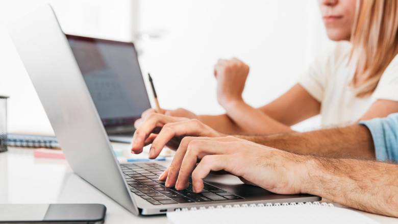 Αρχίζουν σήμερα τα μαθήματα του Ψηφιακού Φροντιστηρίου